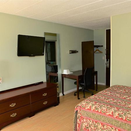 Red Carpet Inn Houston Exterior photo